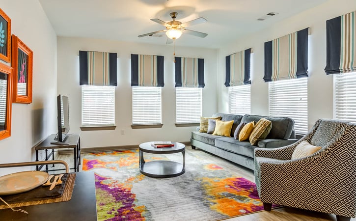 boundary apartments livingroom 2 luxury apartments near east carolina university ecu greenville nc